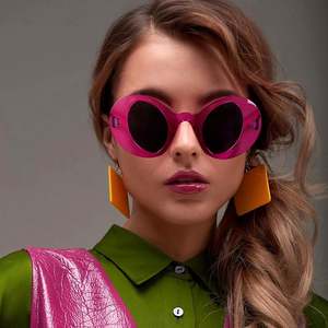 Gafas de Sol Redondas Punk Coloridas Negras y Rojas Retro Modernas 2020 para Hombre y Mujer, Gafas de Sol Ovaladas Extra Grandes con Protección UV400 - Product Image 4