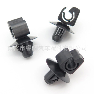 คลิปหนีบท่อเบรค Shuangxuan W700930 S300 สำหรับแลนด์โรเวอร์ ดีเฟนเดอร์ ตัวล็อคพลาสติก - Product Image 4