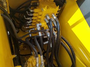 Pelleteuse d'occasion Komatsu PC110 11T Pelle d'occasion | Basse heure Machine à chenilles d'occasion d'origine japonaise à vendre - Product Image 3