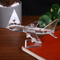 Noble Free Mold Modèle d'avion en cristal fait à la main Article décoratif d'avion clair et étincelant pour les fans d'aviation Cadeau d'affaires