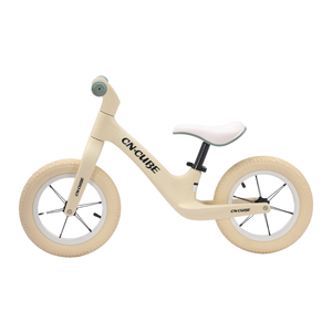 Vélo d'équilibre pour enfants de 3 <span class=keywords><strong>à</strong></span> 8 ans, cadre en nylon de 12 pouces, jantes en alliage d'aluminium, selle en cuir PU, pneus gonflables, capacité de charge de 75 kg, certifié EN71 - Product Image 1