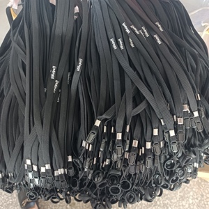 สายคล้องคอโพลีเอสเตอร์พิมพ์ลายตามสั่ง พร้อมพวงกุญแจ ที่ใส่บัตรสำหรับงานอีเว้นท์ สายคล้องคอสำหรับใส่บัตร Vape พร้อมห่วงยาง - Product Image 3
