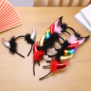 MADESHINE Bandeau en tissu rouge avec cornes de diable et plumes pour femmes et filles, idéal pour les fêtes d'Halloween, Nouveauté, Prix usine - Product Image 2