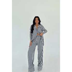 Ensemble de costume pantalon bleu marine pour femmes - Product Image 3