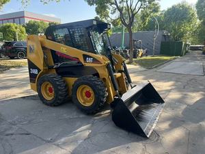 รถตักล้อยางแคตเตอร์พิลลาร์ CAT 246B มือสอง ยกแนวตั้ง 3.2 ตัน รถตักขนาดกะทัดรัด นำเข้าจากสหรัฐอเมริกา รถตัก CAT 246B มือสอง - Product Image 4