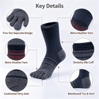 Chaussettes en coton à cinq doigts séparés OEM, semelle en tissu éponge, talon et bout renforcés, couleur et emballage personnalisés pour la randonnée, le camping et le quotidien