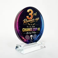 Trophée en cristal rond personnalisé avec logo imprimé en couleur et base transparente pour les récompenses des événements sportifs