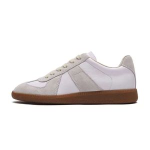 Baskets en cuir <span class=keywords><strong>de</strong></span> vachette unisexe style vintage, plates, décontractées, à lacets, classiques, type GAT, confortables et tendance pour la course à pied - Product Image 2