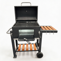 Barbecue fumoir professionnel robuste avec étagère avant pour la cuisson gourmande en extérieur