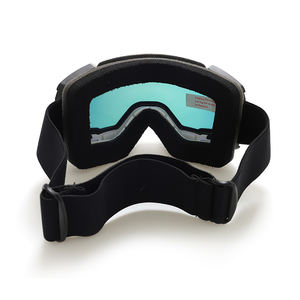 Yijia نظارات تزلج مغناطيسية بصرية Oem نظارات تزلج مضادة للضباب للبالغين UV400 حماية عدسة واسعة لأفضل نظارات التزلج على الجليد - Product Image 2