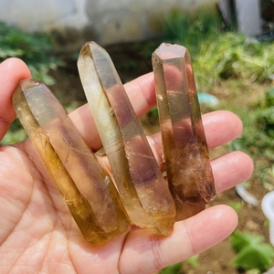 Points de cristal de quartz fumé de roche naturelle en gros Cristal de guérison brut - Product Image 6