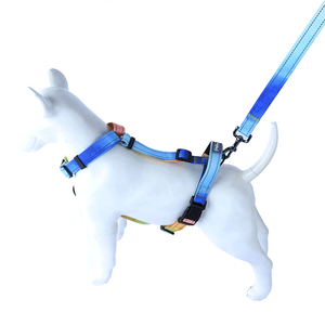 Logo rayé personnalisable Harnais en nylon pour animaux de compagnie en forme de L à la mode Solide Durable Doux et confortable Réfléchissant Respirant - Product Image 4