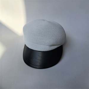 Chapeau Béret Tendance Femme Style Britannique Printemps-Été Protection Solaire en Cuir PU avec Bordure en Paille de Papier - Product Image 5