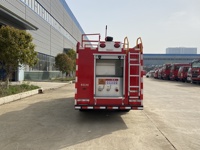 Camion de pompiers Dongfeng 2000 litres en promotion – Petit camion de lutte contre l'incendie