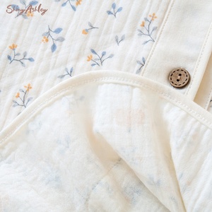 Set <span class=keywords><strong>Pigiama</strong></span> Floreale in <span class=keywords><strong>Cotone</strong></span> da <span class=keywords><strong>Donna</strong></span>, Maniche Lunghe <span class=keywords><strong>con</strong></span> <span class=keywords><strong>Bottoni</strong></span> e Tasche - Product Image 4