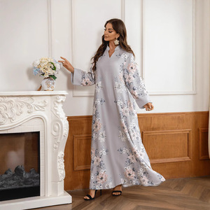 ZD031 élégant modeste décontracté imprimé fleuri perlé Robe arabe <span class=keywords><strong>Abaya</strong></span> pour les femmes saoudiennes longue Robe à col ouvert doux et <span class=keywords><strong>pas</strong></span> <span class=keywords><strong>cher</strong></span> ODM - Product Image 2