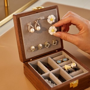 Compact and portable jewelry box, multi-functional jewelry box for girls, necklace and earring <b>storage</b> box, earring and <b>ring</b> - Product Image 4