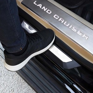 Pedana Laterale in Acciaio Inox LC300 di Alta Qualità a Prezzo di Fabbrica con Nastro Adesivo 3M per Toyota Land Cruiser 2026 - Product Image 3