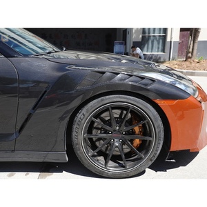 OUER 2009-2015 Garde-boue en fibre de carbone, état neuf, pour GT-R deuxième génération, style NISMO, avec garantie d'un an - Product Image 3