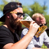 Originele vormgegeven bierglazen, grappige 'Das Boot' bierpullen, transparante, unieke stijl.