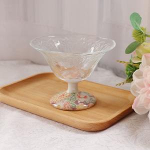 Verre <span class=keywords><strong>à</strong></span> cocktail en céramique de luxe avec fond de motif de fleurs en porcelaine au design <span class=keywords><strong>particulier</strong></span> Style mignon pour l'utilisation de la fête du vin - Product Image 4