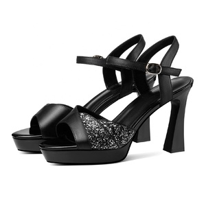 <span class=keywords><strong>Sandalias</strong></span> de <span class=keywords><strong>tacón</strong></span> de cuña con purpurina para novia, de verano, con correa ajustable al tobillo, punta abierta, de cuero genuino, ligeras, antideslizantes, <span class=keywords><strong>cómodas</strong></span> para <span class=keywords><strong>fiesta</strong></span> - Product Image 1