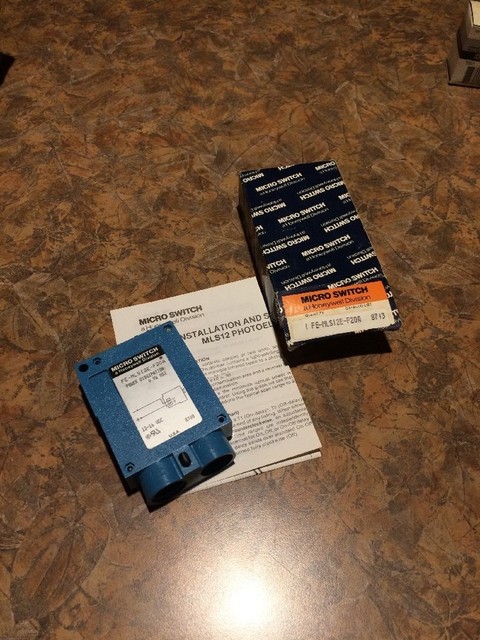 Switch Photoelectric Fe-mls12e-f20a New with Box