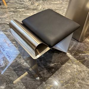 Tabouret en acier inoxydable : durable, facile à nettoyer pour la cuisine/le café, robuste, élégant, idéal pour les sièges décontractés modernes - Product Image 5