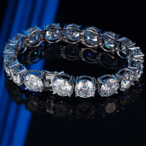 Bracciale da <span class=keywords><strong>Uomo</strong></span> Trendy ed Esagerato in <span class=keywords><strong>Argento</strong></span> Sterling <span class=keywords><strong>925</strong></span> con Chiusura in Moissanite VVS 4CT, Certificato GRA, Ideale come Regalo - Product Image 5