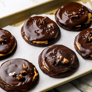 Biscotti al <span class=keywords><strong>Cioccolato</strong></span> di Dubai Ripieni di Crema al Pistacchio e Kataifi Croccante, Biscotti di Lusso Ripieni OEM con Etichetta Privata - Product Image 4