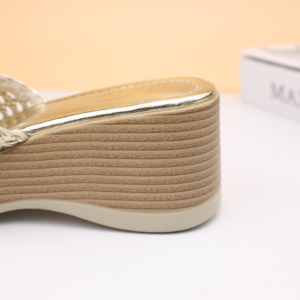 Nouveautés Meilleur Prix Sandales compensées à talon haut de qualité supérieure pour femme, ouvertes à l'avant, pour la plage et l'extérieur - Product Image 4