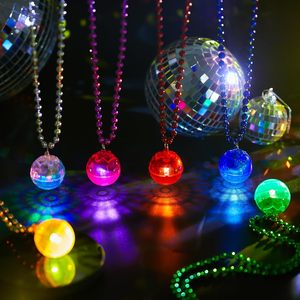 Collier en plastique lumineux LED clignotant, style romantique, pour fêtes et événements sportifs (football), prix usine de gros pour les fans - Product Image 4