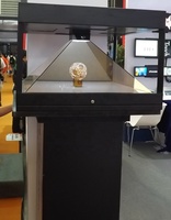 Projecteur holographique 3D 19 "360 degrés Affichage pyramidal holographique 3D pour publicité