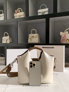 <span class=keywords><strong>Sac</strong></span> seau <span class=keywords><strong>en</strong></span> PU avec fermeture éclair d'usine, <span class=keywords><strong>sac</strong></span> à main pour <span class=keywords><strong>femme</strong></span>, grande capacité, nouveau design unique 2025, <span class=keywords><strong>sac</strong></span> fourre-tout haut de gamme, doux, Jacoponnus - Product Image 5