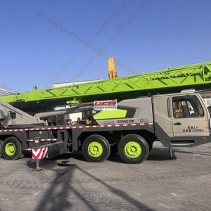 Grúa de Camión Zoomlion Usada de Alto Rendimiento, 55 Toneladas, Modelo Ztc550v, en Buen Estado de Funcionamiento - Product Image 1