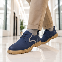 Chaussures décontractées pour hommes en cuir brun robuste, style Oxford à lacets, avec semelle plateforme épaisse et détails de couture à motif ondulé