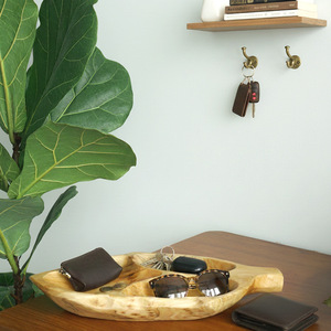Bandeja de Madera de Cedro Sólido Hecha a Mano, Plato de Servir Compartimentado, Estilo de Madera Natural, Plato Multiusos con Forma de Hoja - Product Image 2