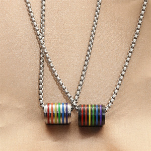 Yunnique Collier pendentif arc-en-ciel en acier inoxydable pour homme, bijoux de mode géométriques ronds, fabriqué à Dongguan 280654 - Product Image 1