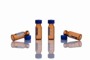 Toptan laboratuvar malzemeleri silika PTFE septa ile 1.5 veya 2 ml şeffaf ve amber cam şişe HPLC örnek şişeleri