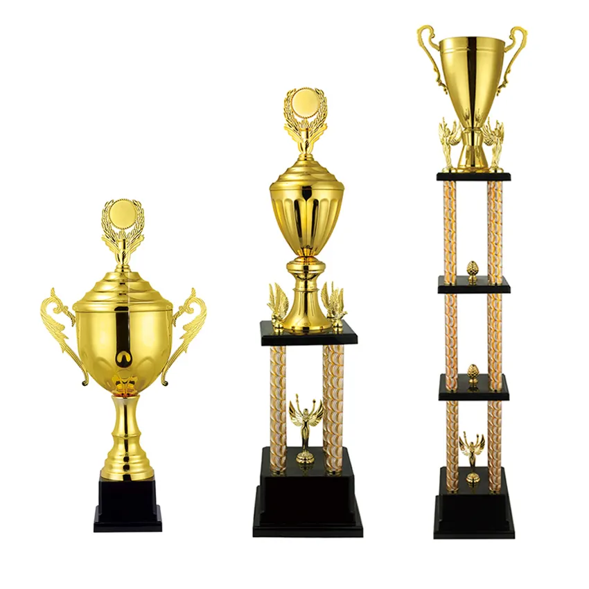 कस्टम थोक जिमनास्टिक्स फुटबॉल ट्राफियां पुरस्कार धातु पदक सोने के रंग खेल फुटबॉल बास्केटबॉल बैडमिंटन ट्रॉफी कप