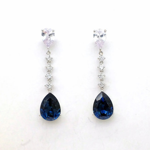 Orecchini Pendenti Geometrici a Goccia con Zirconi per Donne, Eleganti Gioielli da Sera e da Sposa - Product Image 1