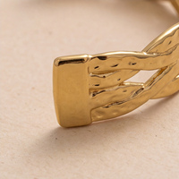 Bracelet ouvert élégant en acier inoxydable plaqué or 18 carats, style cour, texture martelée en relief, tendance