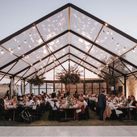 Tente de réception TENTCHO en aluminium et verre, grande structure robuste pour événements et mariages, capacité 200 personnes, tente extérieure en verre