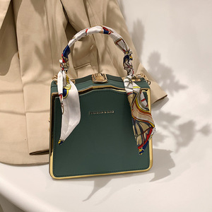 Cross-border Popular Women's New European American Texture Box Bucket Shoulder Messenger Bag Letter Design PU Lining Open <strong>Square</strong> - Product Image 5