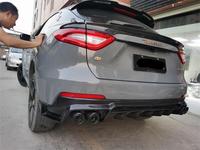 Levante Diffuseur arrière en fibre de carbone de haute qualité Séparateur arrière Lèvre de pare-chocs arrière pour Maserati Levante