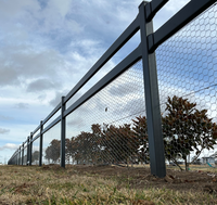 Panneau de clôture pour ranch, design à double rail avec fond en treillis métallique, portail pour bétail thermolaqué