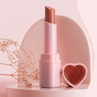 Rouge à lèvres mat en forme de cœur personnalisé à marque privée, texture crémeuse velours, haute pigmentation, non desséchant, longue tenue, maquillage pour les lèvres