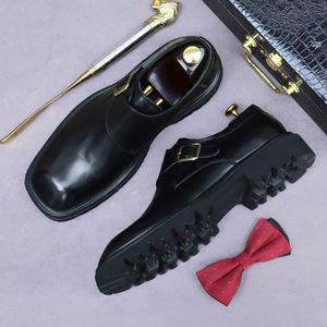 Zapatos de Hombre con Parte Superior de Material Diverso, Formales de Negocios, con Cierre de Cordones, Antideslizantes, Ligeros, con Suela Gruesa para Aumentar la Estatura - Product Image 1