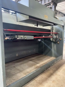 Cisaille à guillotine mécanique manuelle Q11-2x1600 pour tôles en acier au carbone, idéale pour les petites usines - Product Image 5