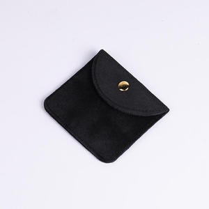 Sacchetto in Velluto Morbido Riciclabile Personalizzabile con Chiusura a Bottone 8x8cm con Opzione di Stampa per Confezioni di <span class=keywords><strong>Orologi</strong></span> e Bracciali - Product Image 5